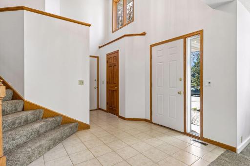 321 Dunbar Way, Saint Paul, MN 55115