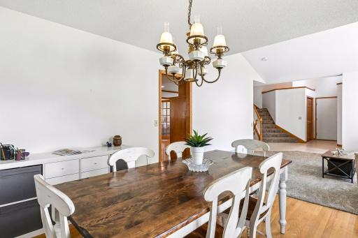 321 Dunbar Way, Saint Paul, MN 55115