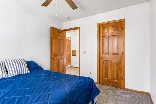 321 Dunbar Way, Saint Paul, MN 55115