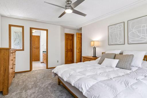 321 Dunbar Way, Saint Paul, MN 55115