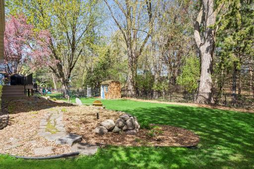 321 Dunbar Way, Saint Paul, MN 55115