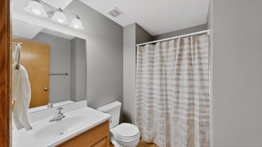 3 bedroom 3 bath townhome for sale 2067 26th Ave NW Rochester MN 55901