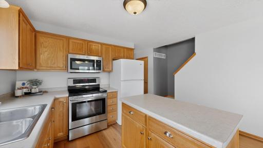 3 bedroom 3 bath townhome for sale 2067 26th Ave NW Rochester MN 55901