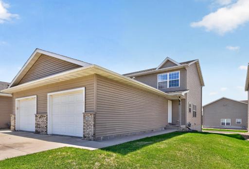 New Townhome for Sale NW Rochester MN3 bedroom 3 bath townhome for sale 2067 26th Ave NW Rochester MN 55901