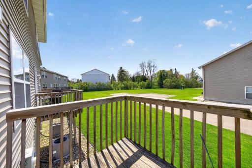 3 bedroom 3 bath townhome for sale 2067 26th Ave NW Rochester MN 55901