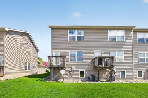 3 bedroom 3 bath townhome for sale 2067 26th Ave NW Rochester MN 55901