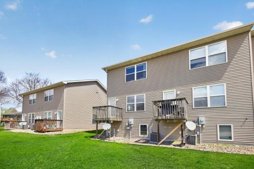 3 bedroom 3 bath townhome for sale 2067 26th Ave NW Rochester MN 55901