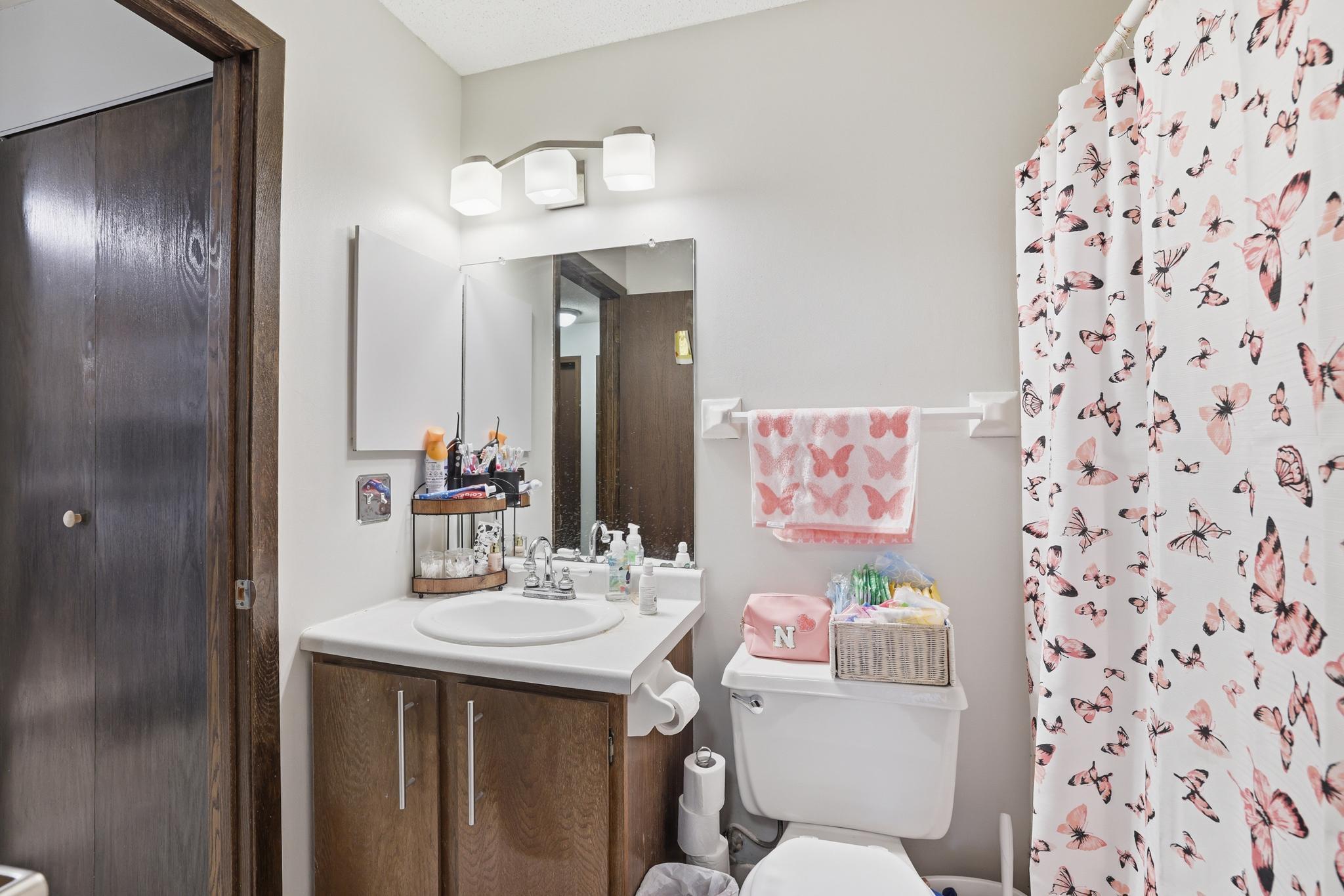 full bathroom