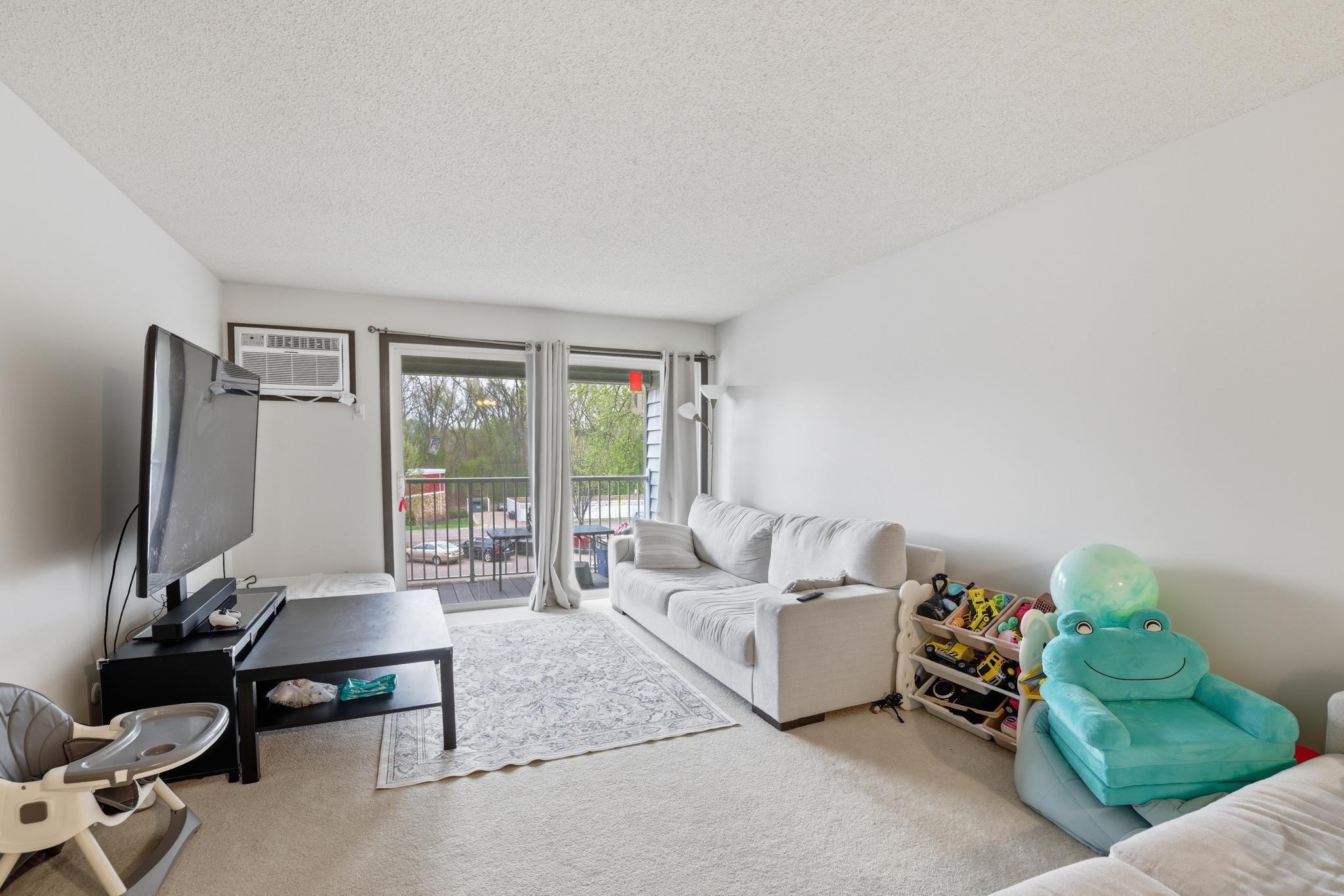 Living room to deck