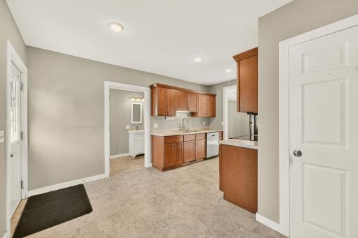 659 W 4th Street, Winona, MN 55987