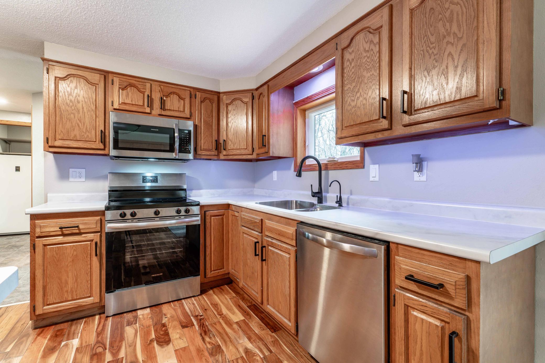 Great Working Flow in Kitchen