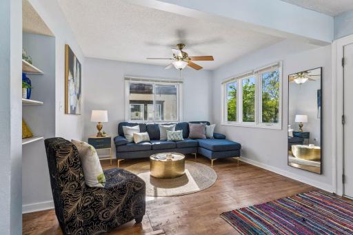 991 Minnehaha Avenue W, Saint Paul, MN 55104