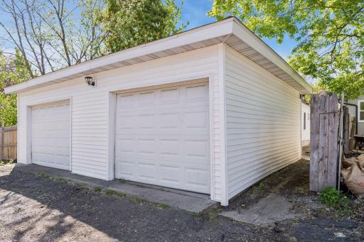991 Minnehaha Avenue W, Saint Paul, MN 55104