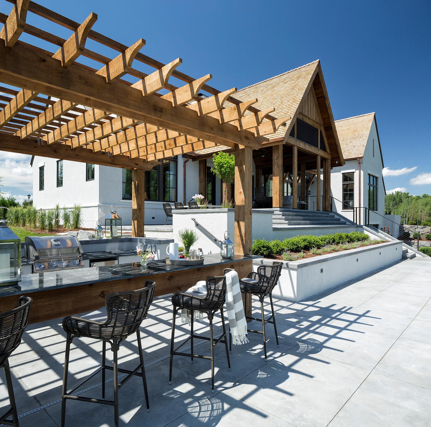 Outdoor kitchen with pergola