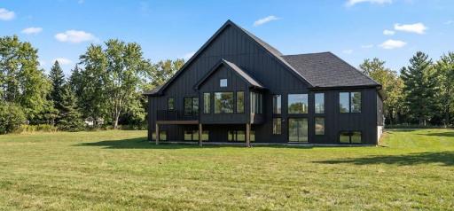 20068 Vintage Drive NW, Oak Grove, MN 55303