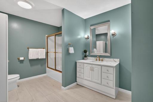 13420 Skyline Circle, Shakopee, MN 55379