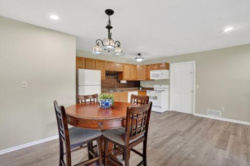 13420 Skyline Circle, Shakopee, MN 55379