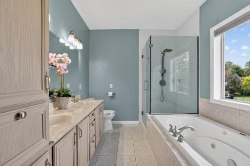 13420 Skyline Circle, Shakopee, MN 55379