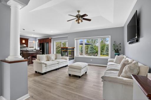 13420 Skyline Circle, Shakopee, MN 55379