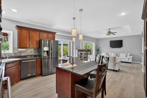 13420 Skyline Circle, Shakopee, MN 55379