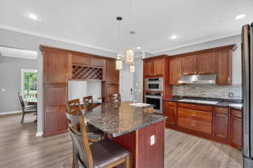 13420 Skyline Circle, Shakopee, MN 55379