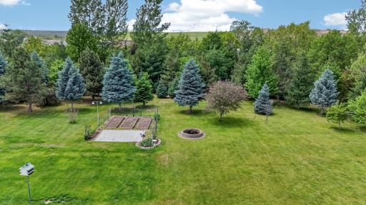 13420 Skyline Circle, Shakopee, MN 55379