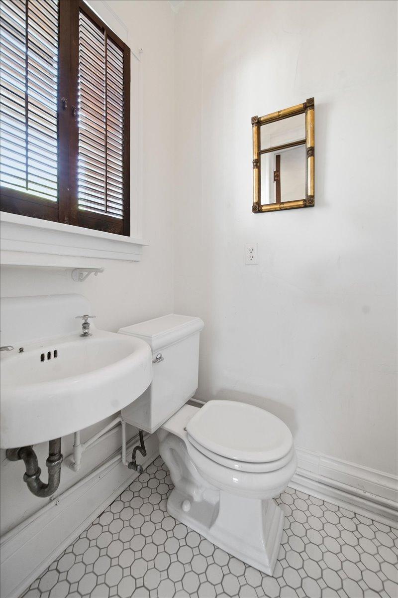 Guest Half Bath