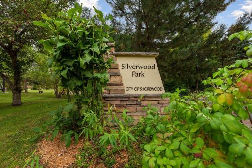 20150 Sweetwater Curve, Excelsior, MN 55331