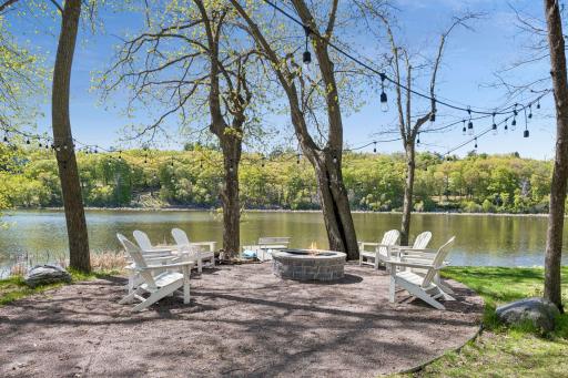 20150 Sweetwater Curve, Excelsior, MN 55331