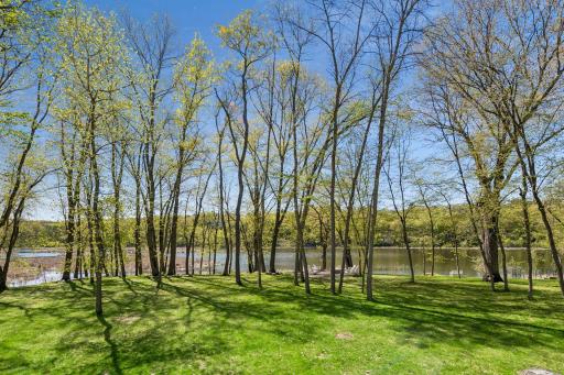 20150 Sweetwater Curve, Excelsior, MN 55331
