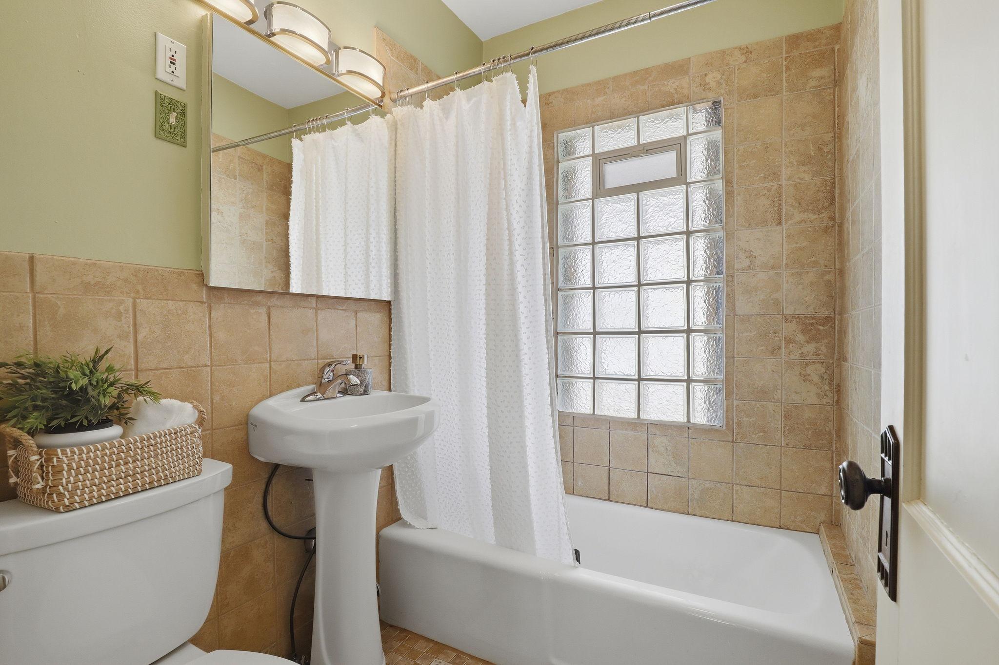 Main floor bath