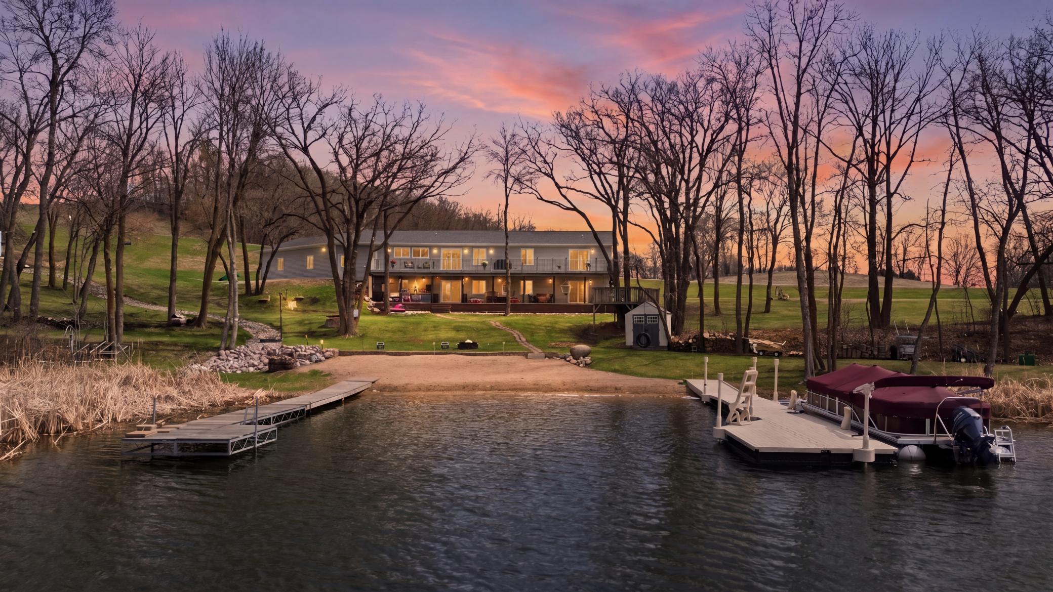 Great Leif Lake Home!