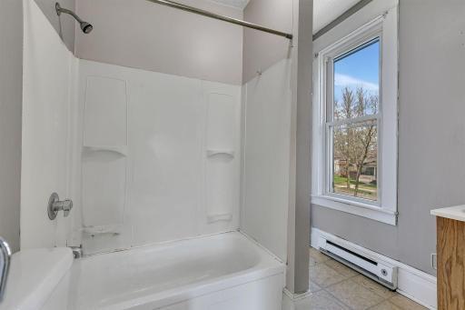215 3rd Avenue NE, Saint Cloud, MN 56304