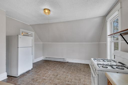 215 3rd Avenue NE, Saint Cloud, MN 56304