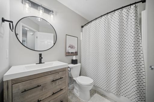313 Chancery Lane, Mankato, MN 56001