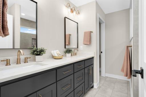 2164 Eustis, Saint Paul, MN 55113