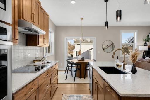 2164 Eustis, Saint Paul, MN 55113