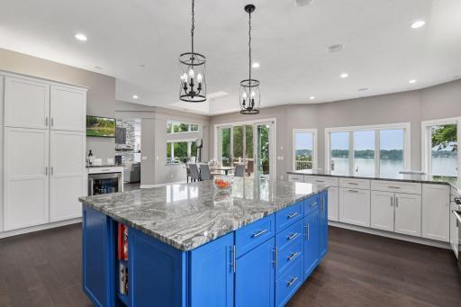 1065 Bayside Lane, Mound, MN 55364