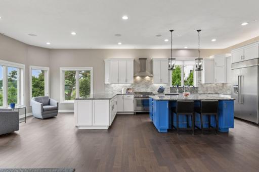 Enjoy your morning coffee from the sun filled sitting area while enjoying the view of Lake Minnetonka.