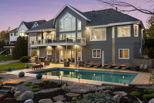 Imagine relaxing evenings out by the pool!