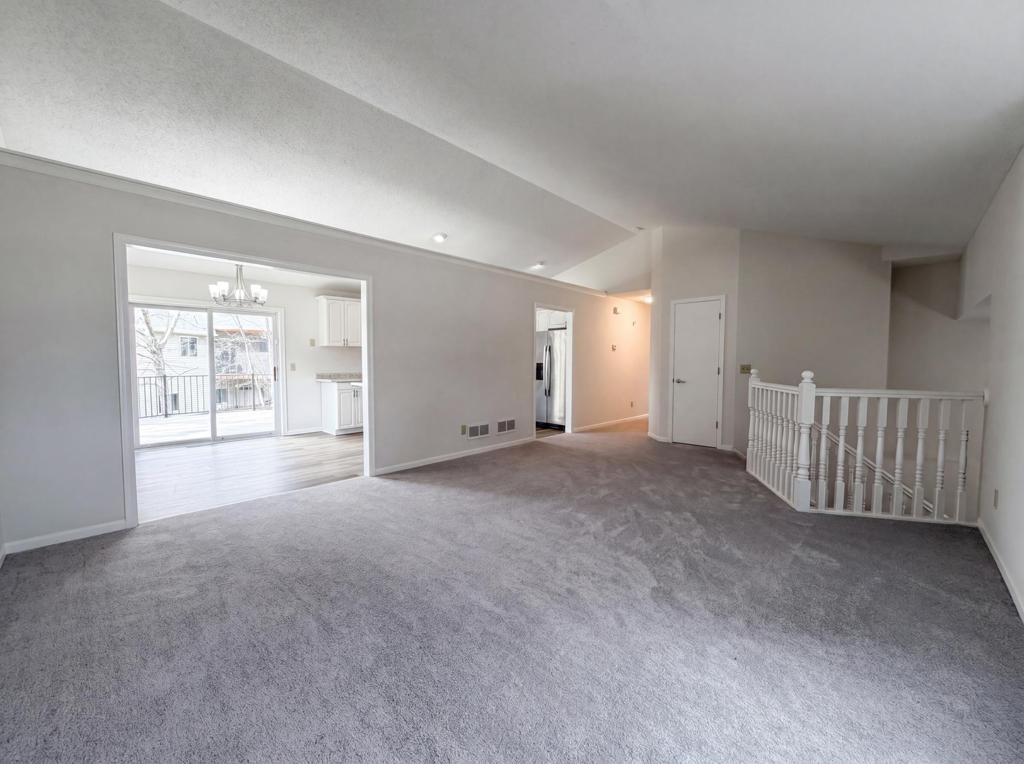 listing_2.jpg