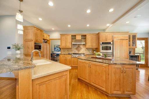 9950 Lee Drive, Eden Prairie, MN 55347