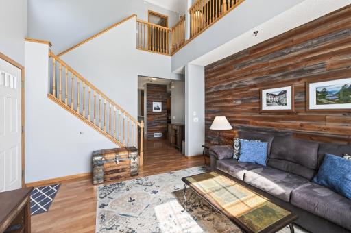1701 Elm Street, Saint Paul, MN 55110
