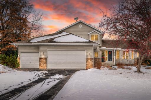 23000 Heather Ridge Drive, Rogers, MN 55374