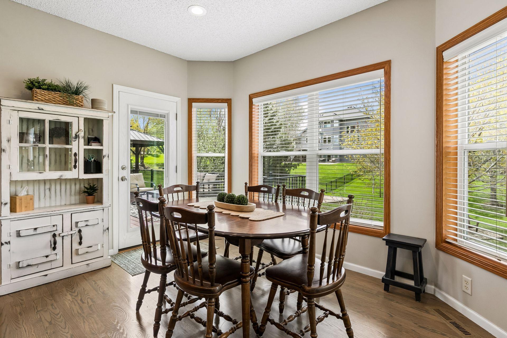 Eat-In Kitchen Area