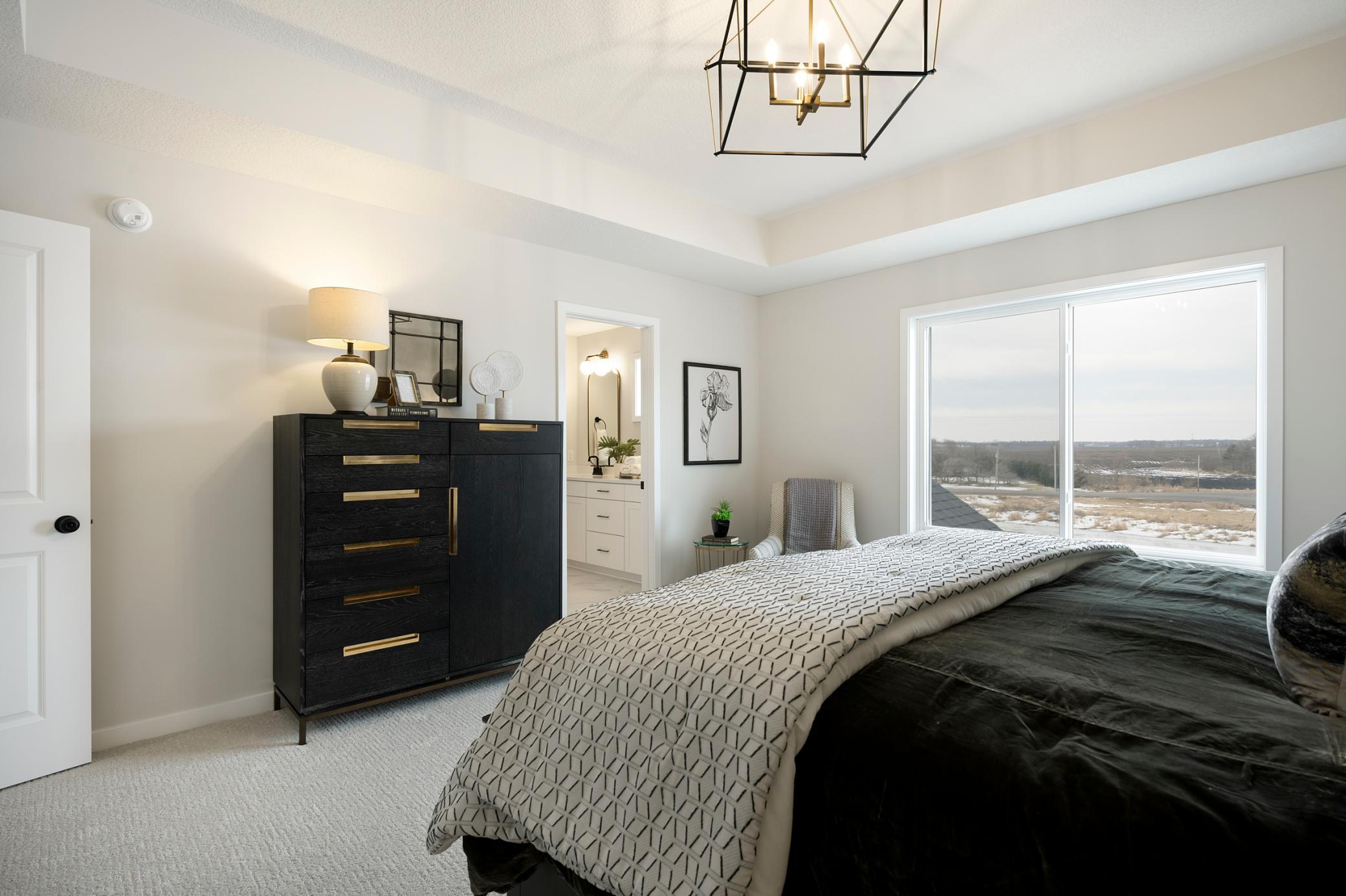 Photos taken from model of similar floor plan. Photos may not depict actual home plan configuration. Features/materials/finishes shown contain options that are not included in price.