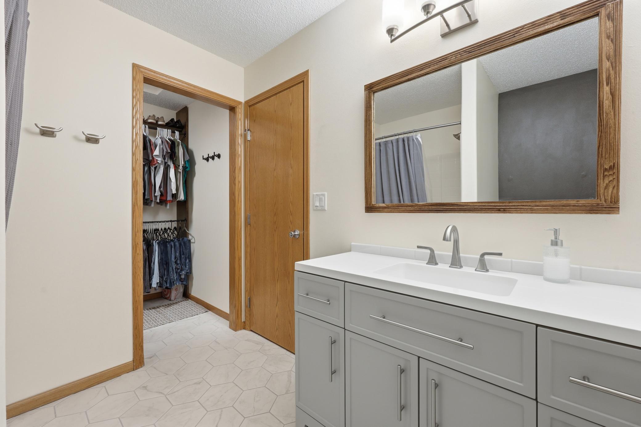 Primary Bathroom/Closet