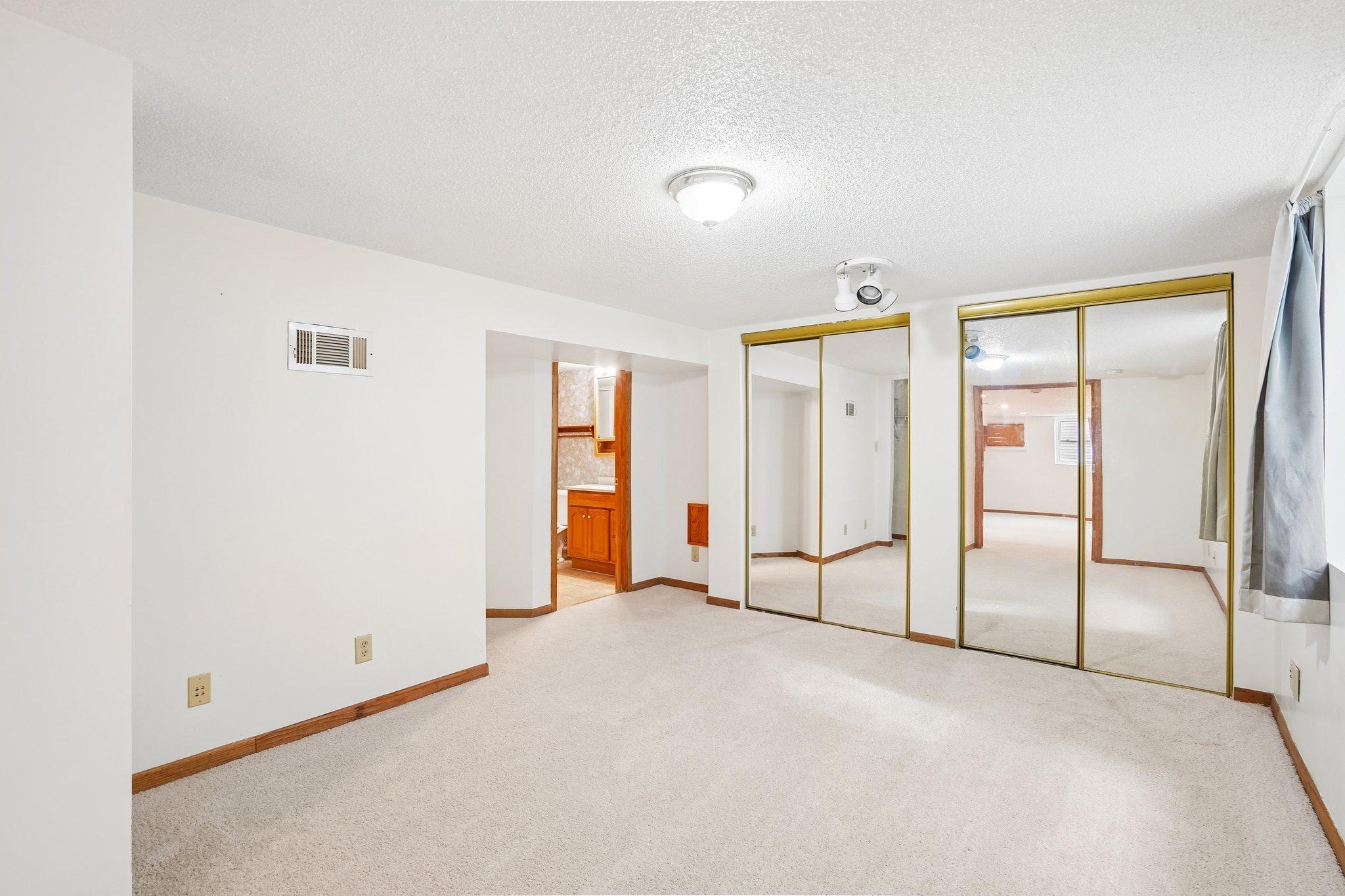 Bedroom 4 -2.jpg