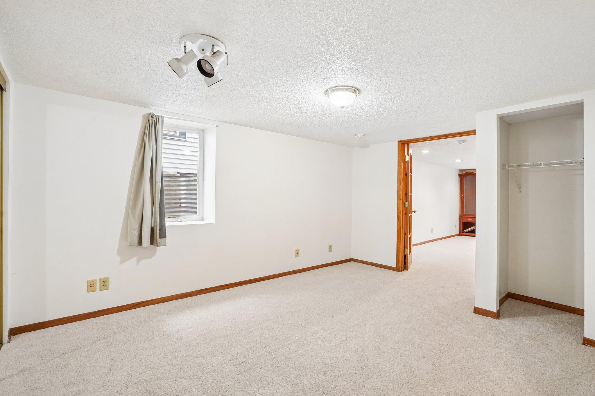 Bedroom 4 -4.jpg