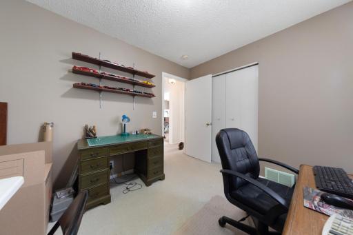 9142 1st Avenue S, Bloomington, MN 55420